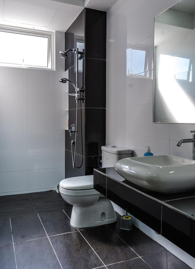 Southwest Designer Suite By D Imperio Homestay Penang Bayan Lepas Buitenkant foto